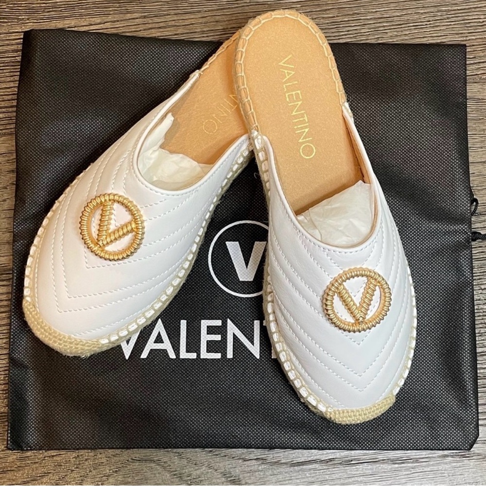 NWT VALENTINO BY MARIO VALENTINO Clara Leather Espadrille Mules in white. Size 8